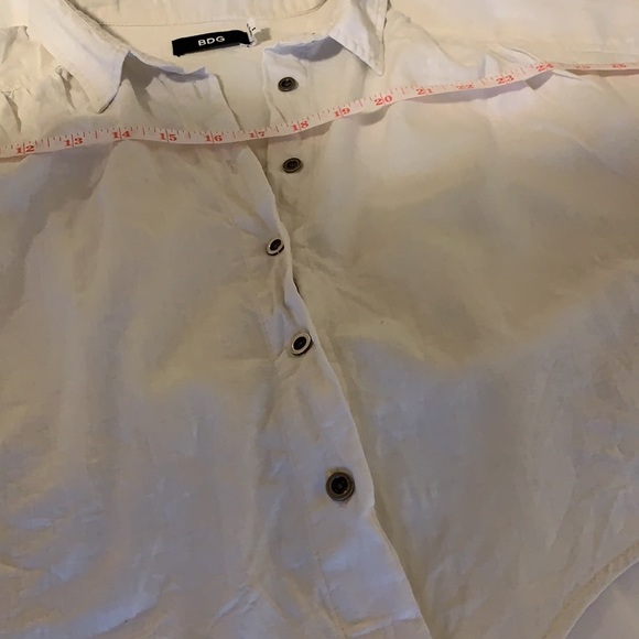 UO BDG Jenna Tie Front Button Down Crop Top - Picture 8 of 9